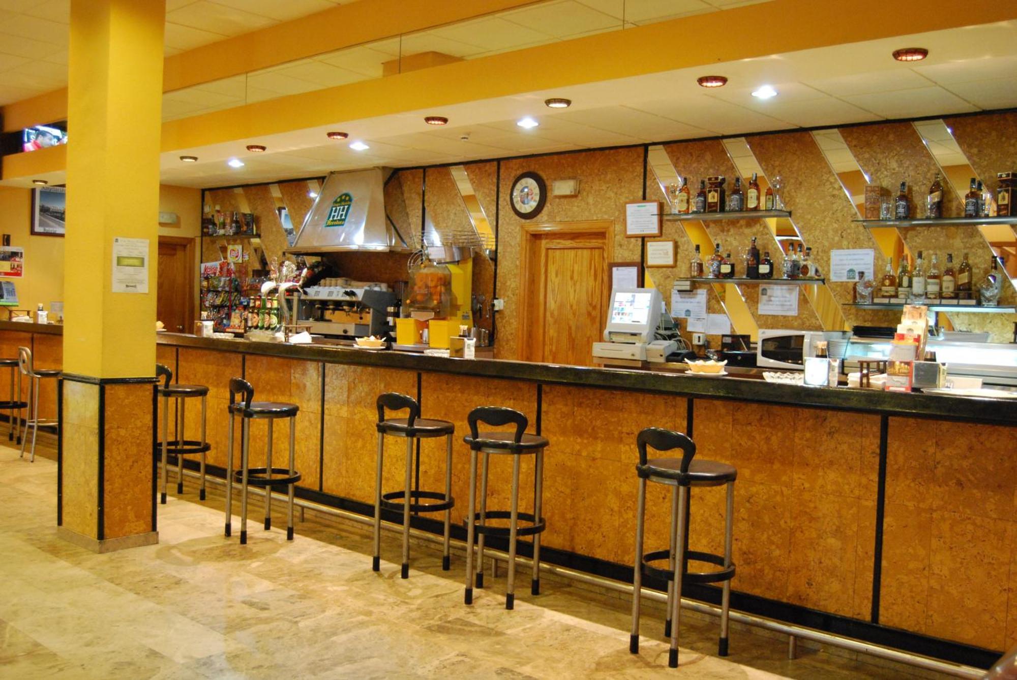 Hotel Los Templarios Jerez De Los Caballeros Luaran gambar