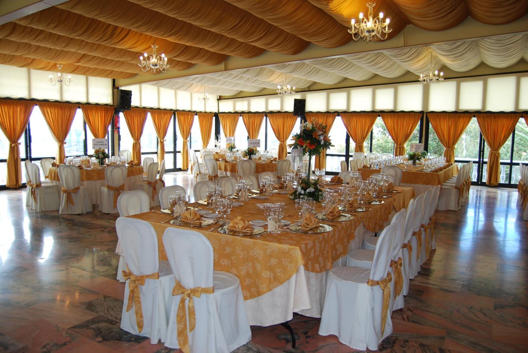 Hotel Los Templarios Jerez De Los Caballeros Luaran gambar